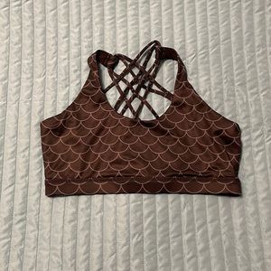 Cvg black dragon-scale butterfly back sports bra Large